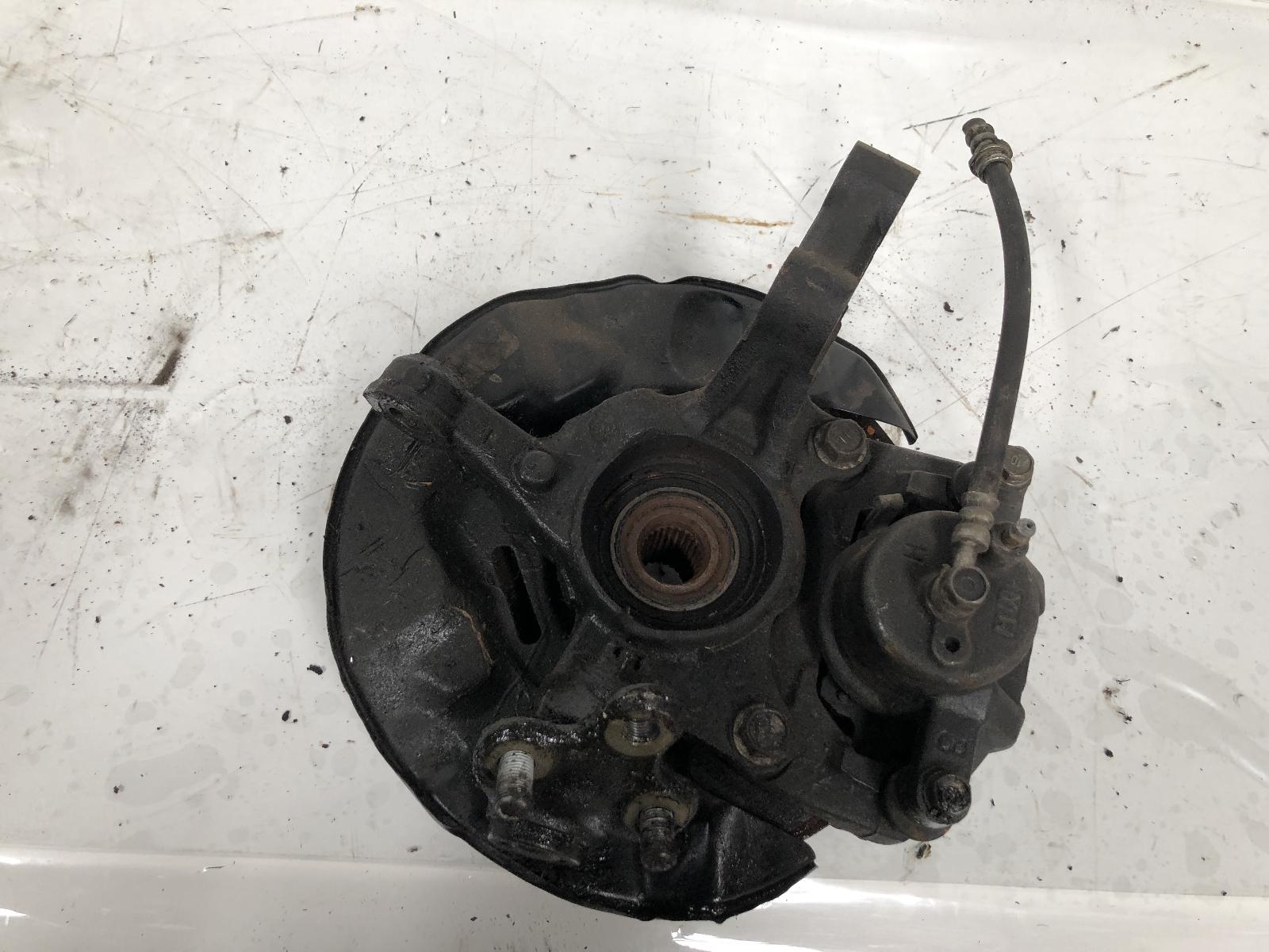 Left Front Hub Assembly Corolla Toyota 2004