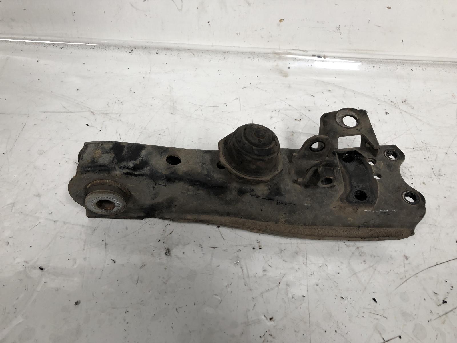 View Auto part Right Front Lower Control Arm Toyota Hiace 2009