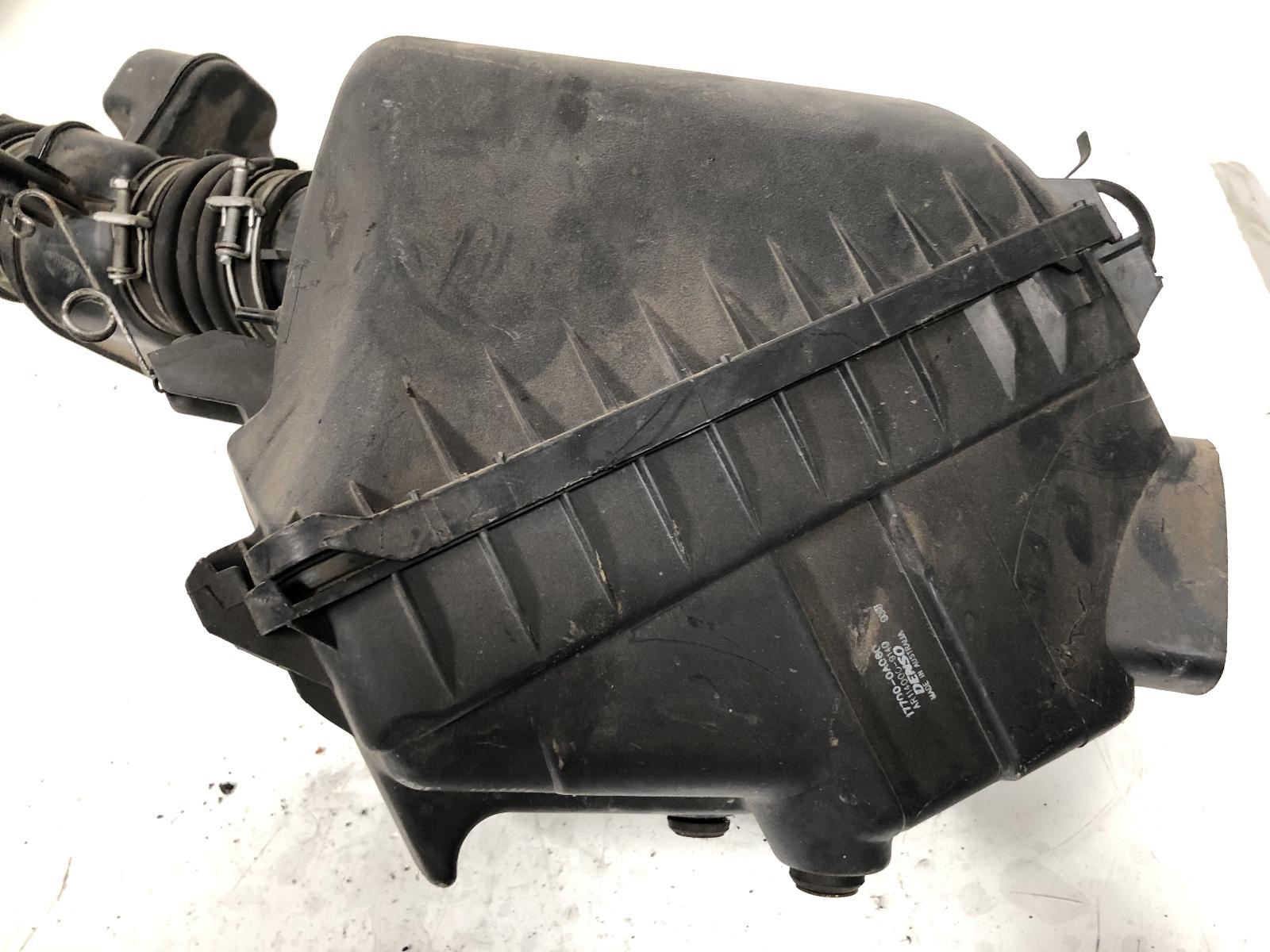 View Auto part Air Cleaner/Box Toyota Camry 1999