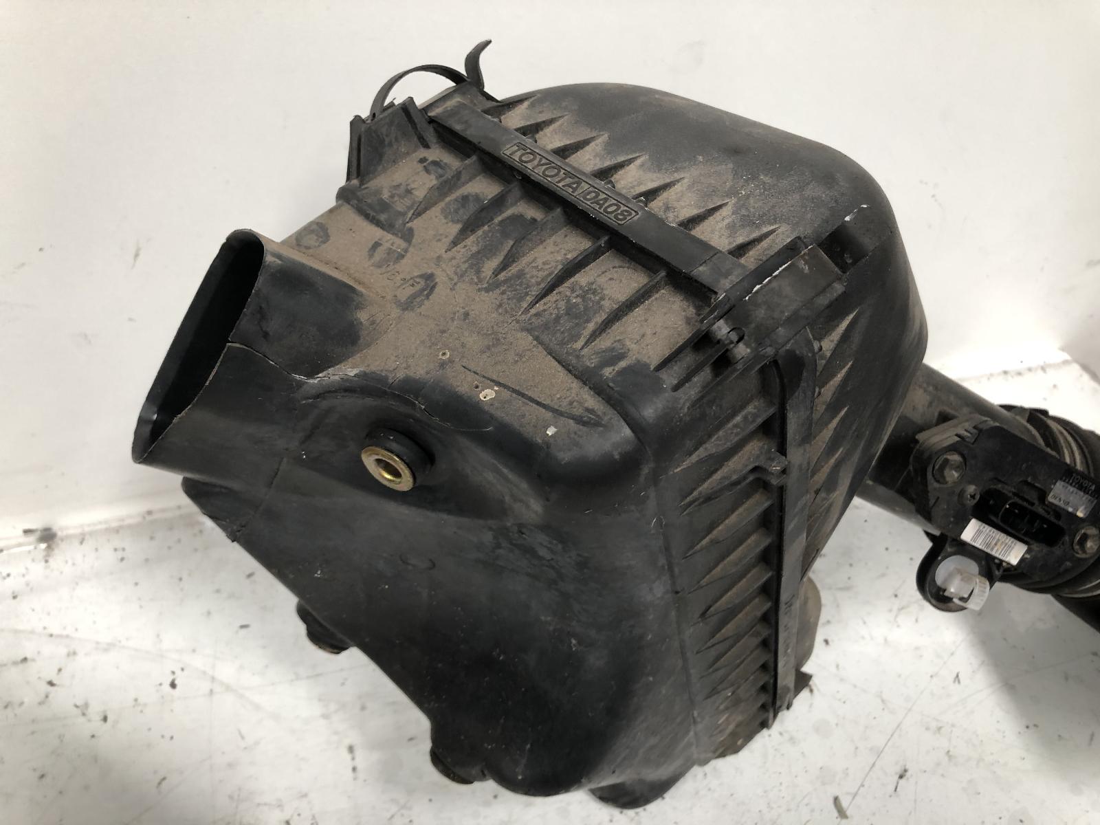 View Auto part Air Cleaner/Box Toyota Camry 1999