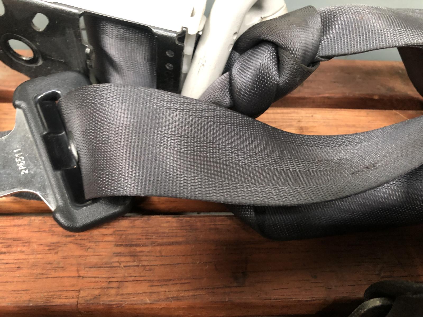View Auto part Seatbelt/Stalk Toyota Avensis 2006