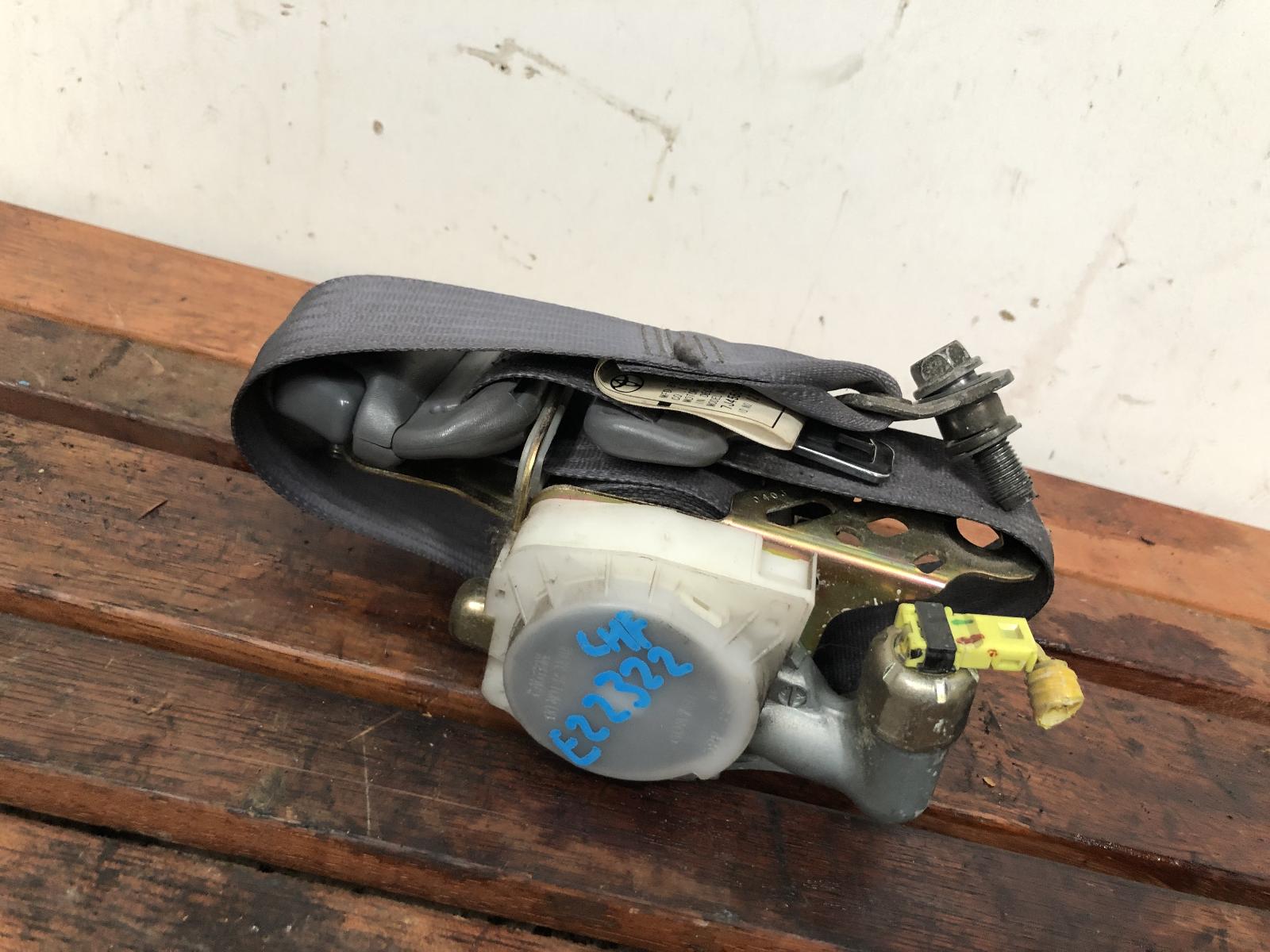 View Auto part Seatbelt/Stalk Toyota Rav4 2002