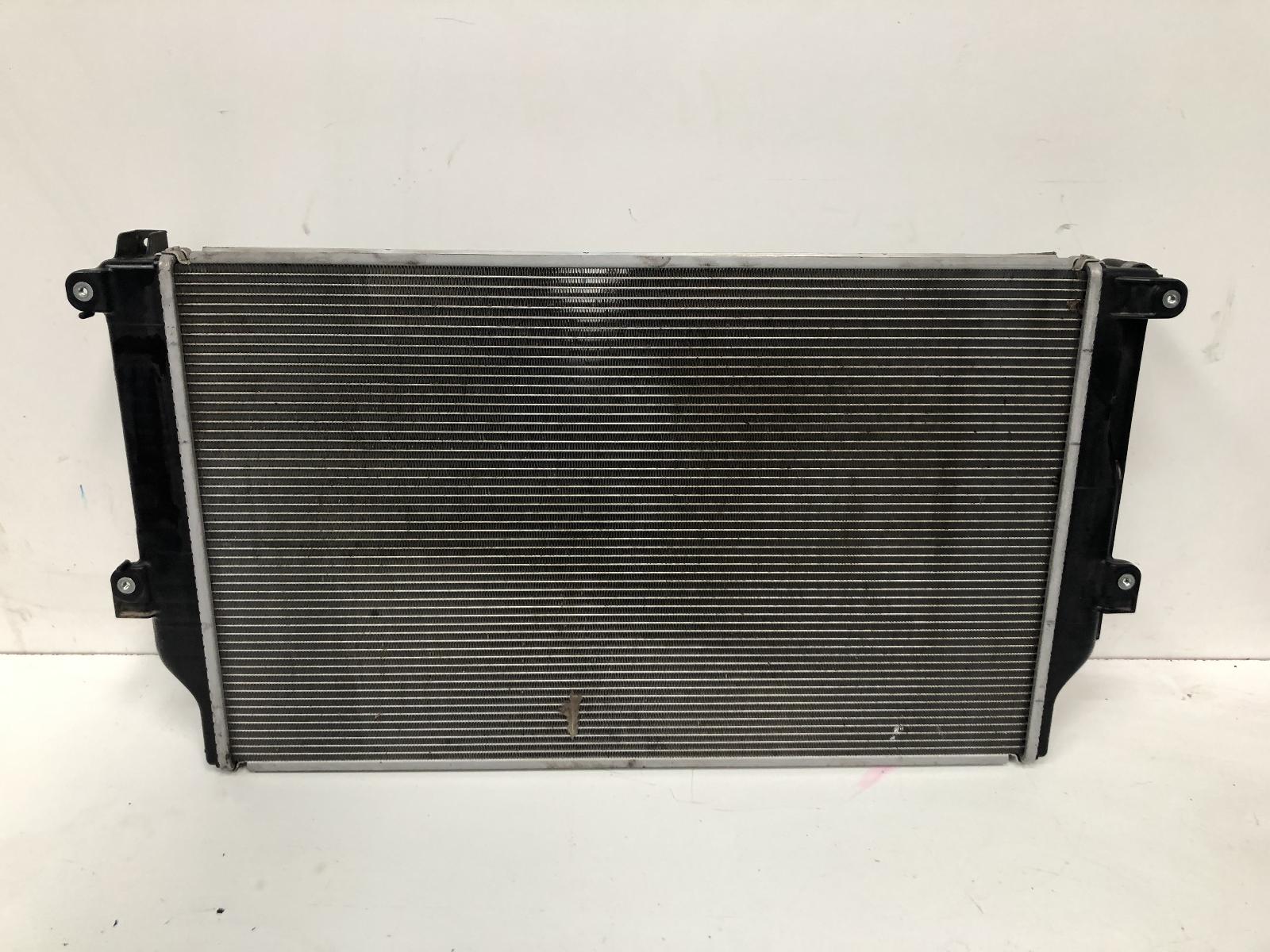 View Auto part Radiator Toyota Rav4 2016