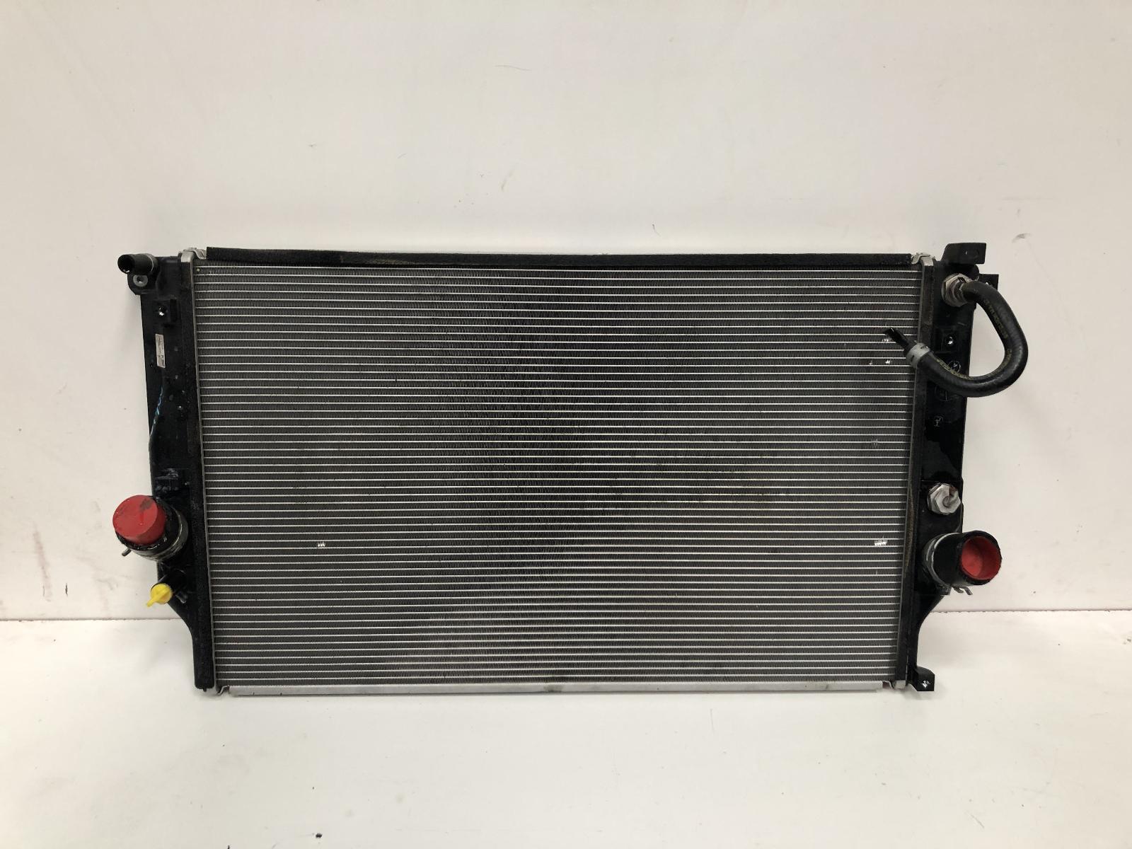 View Auto part Radiator Toyota Rav4 2016