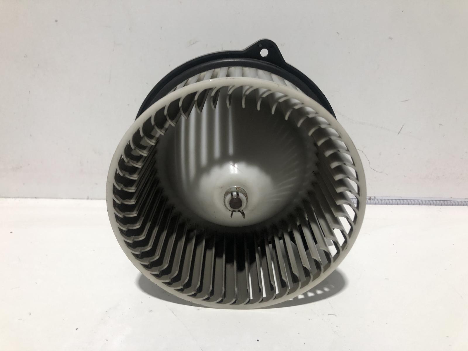 View Auto part Heater Fan Motor Mazda 6 2011