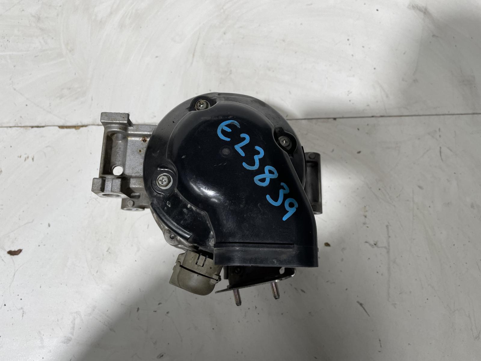 View Auto part Alternator Mazda 6 2011