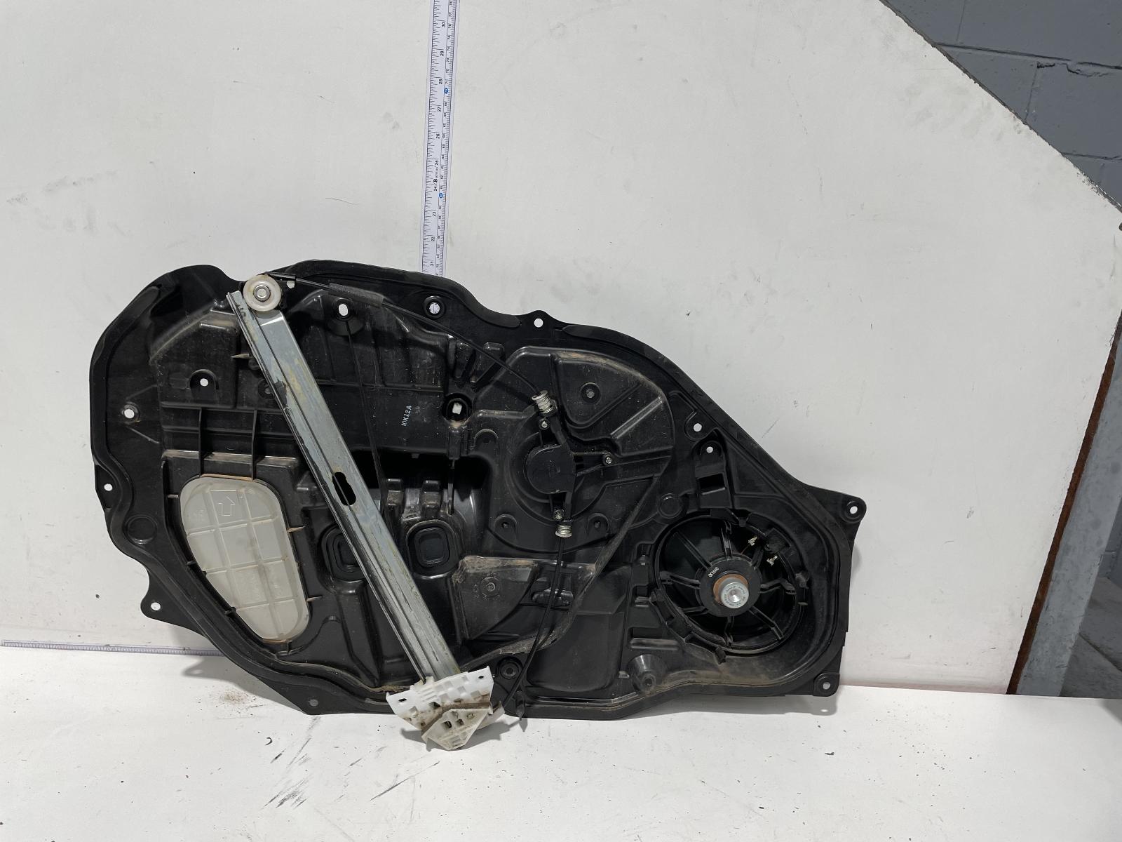 View Auto part Right Front Window Reg/Motor Mazda 6 2011