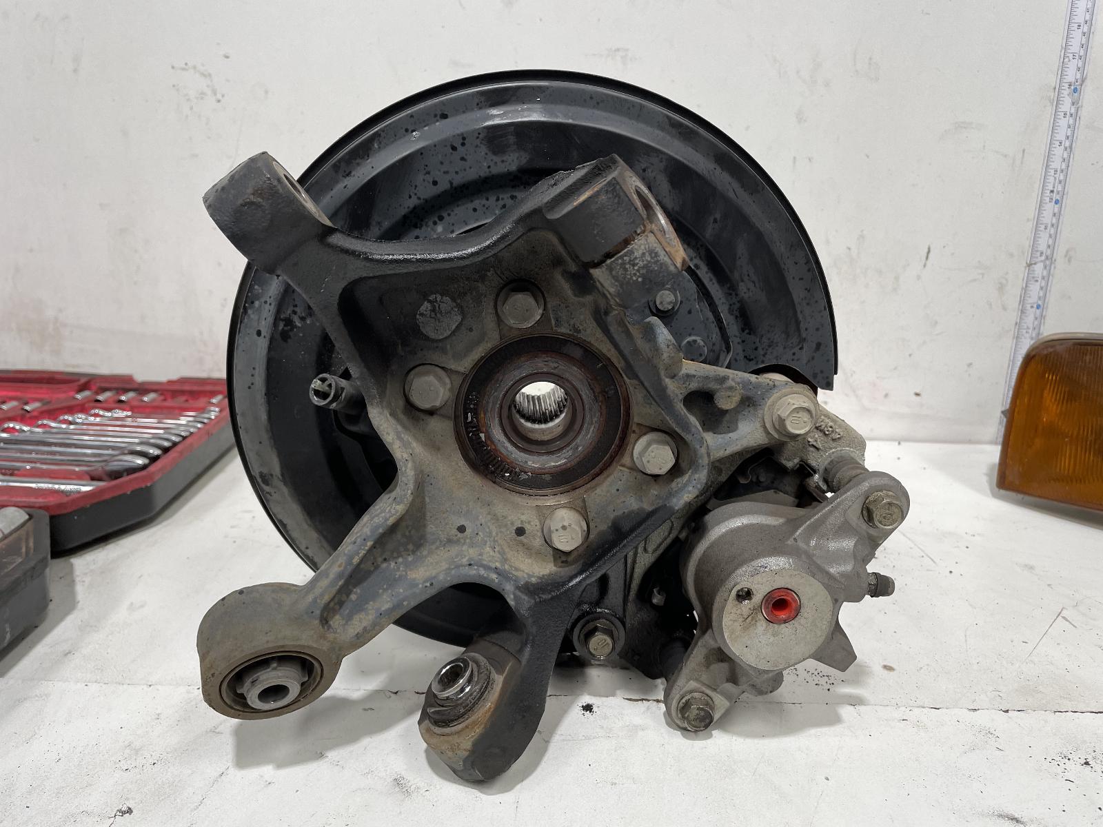 View Auto part Right Rear Hub Assembly Toyota 86 2014