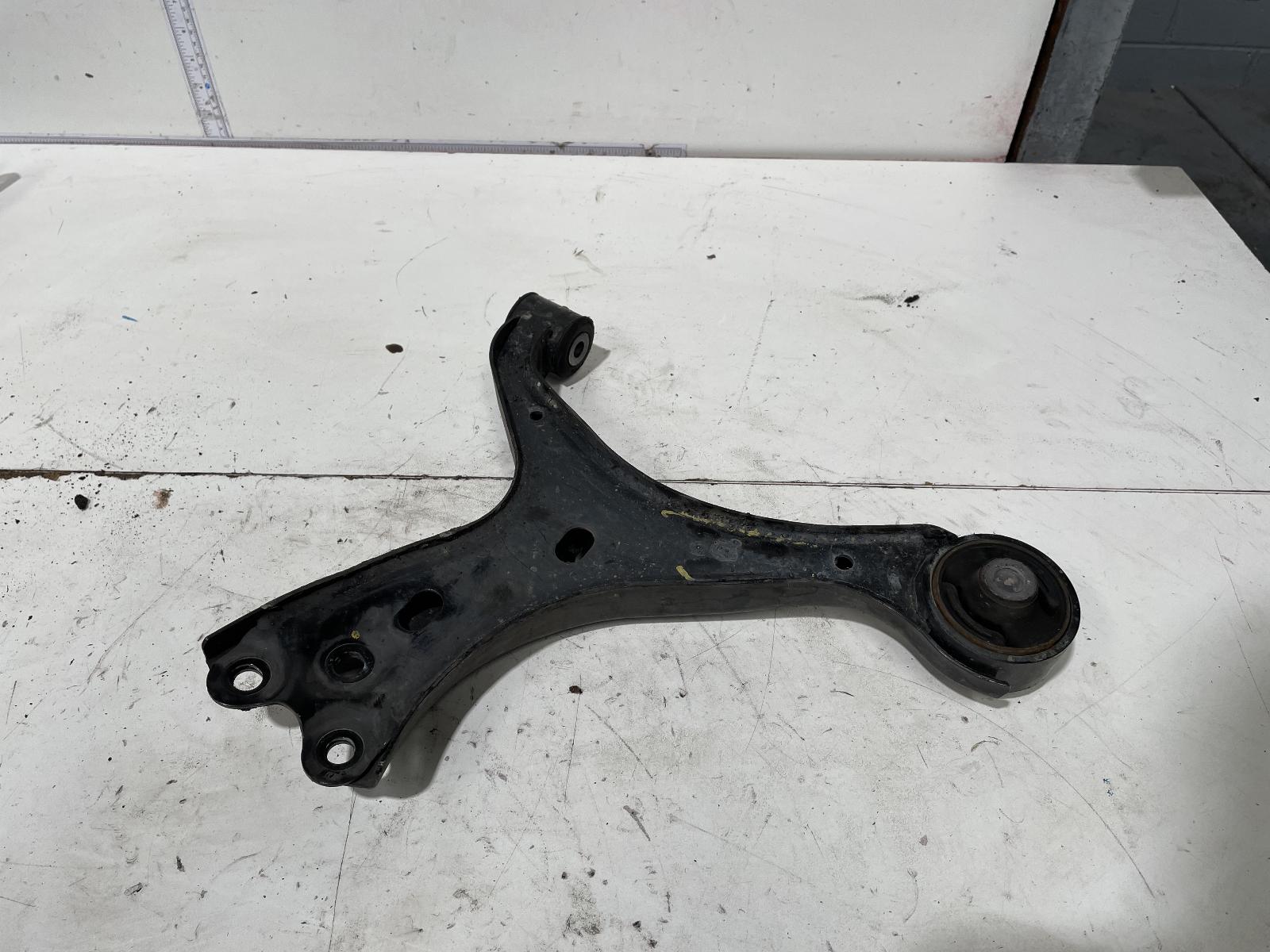 View Auto part Left Front Lower Control Arm Honda Civic 2015