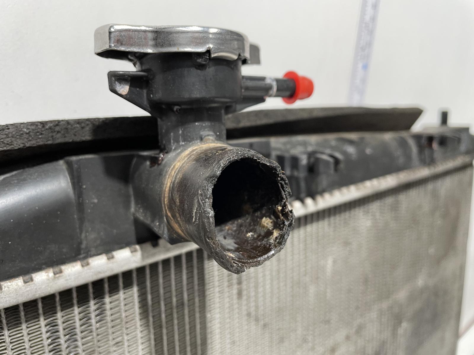 View Auto part Radiator Toyota Camry 2012