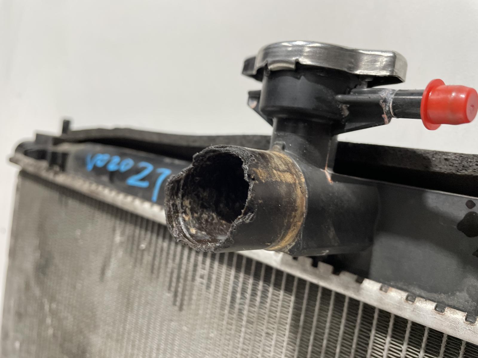 View Auto part Radiator Toyota Camry 2012