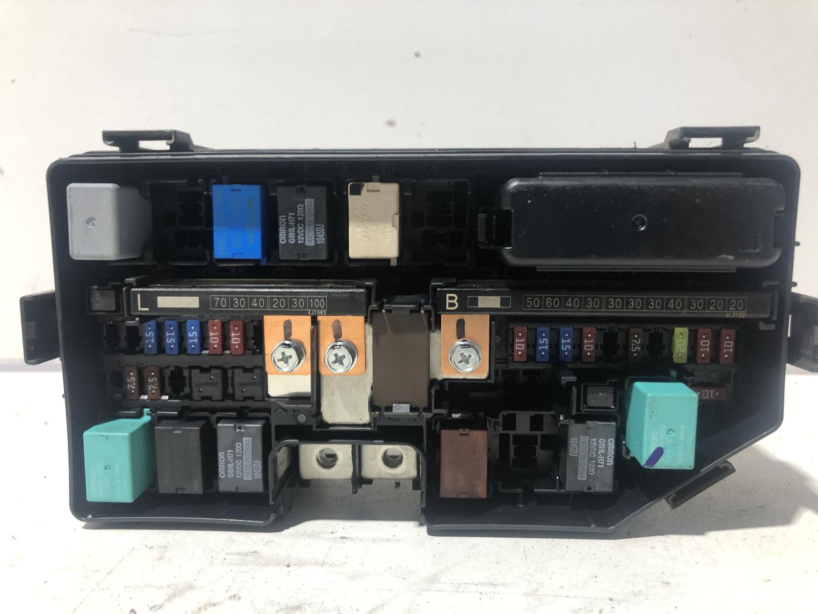 View Auto part Fuse Box Honda Civic 2015