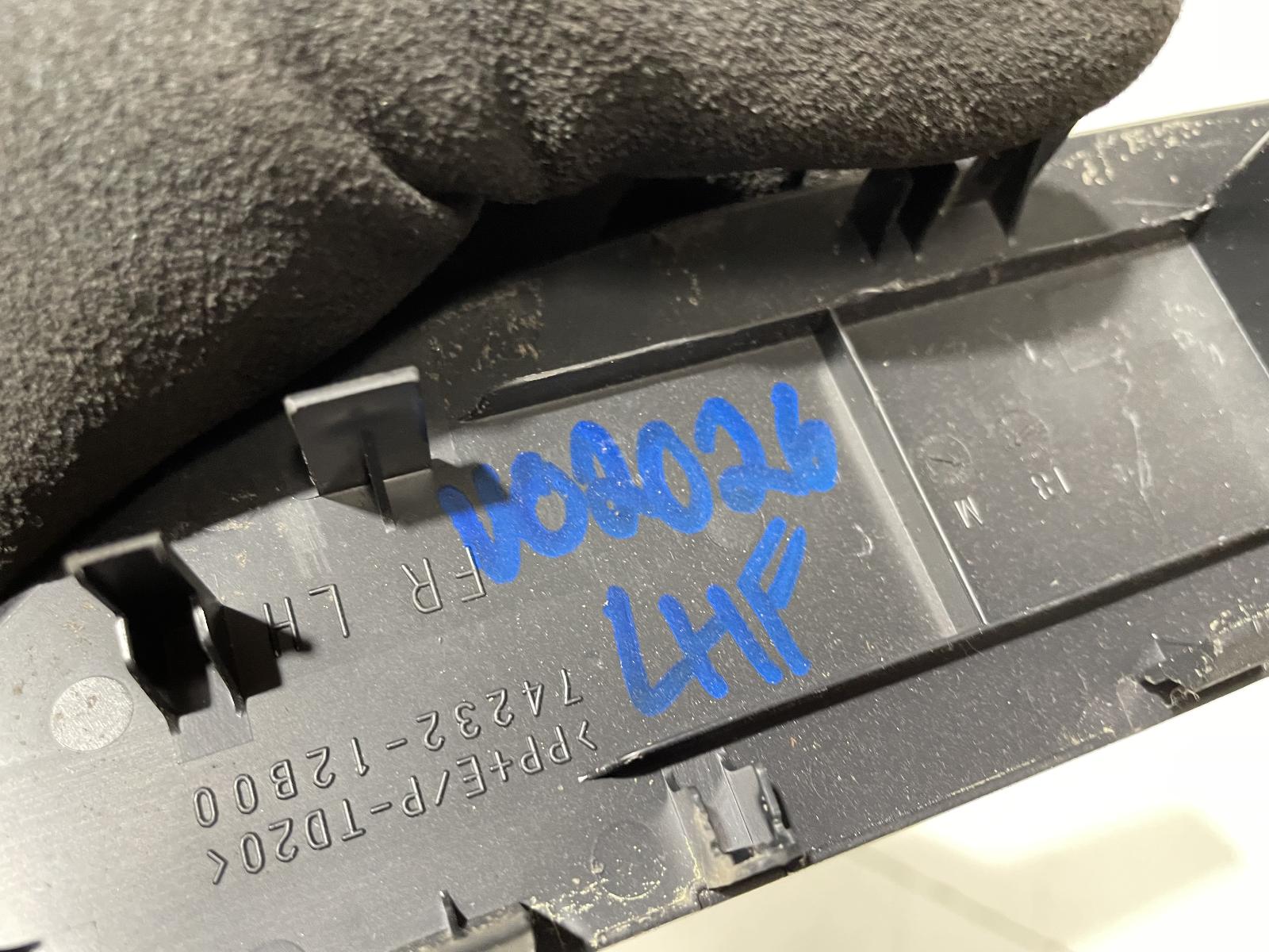 View Auto part Pwr Dr Wind Switch Toyota Corolla 2020