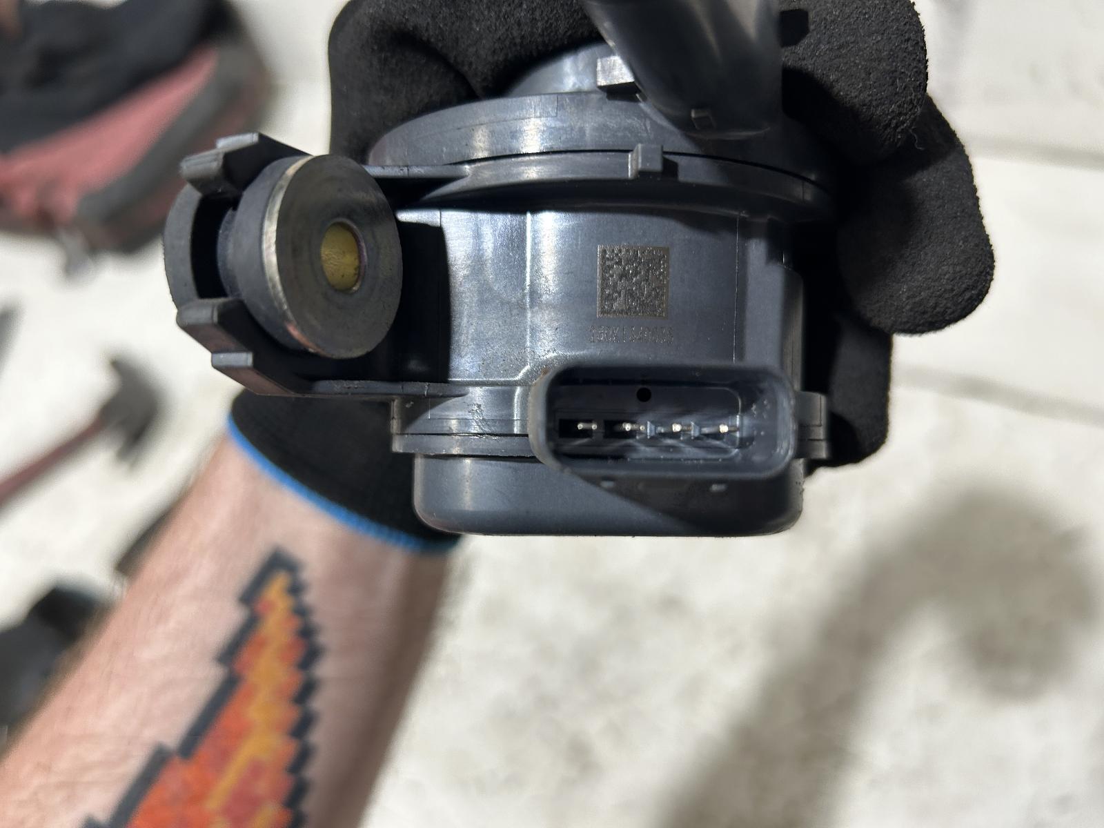 View Auto part Water Pump Toyota Corolla 2020
