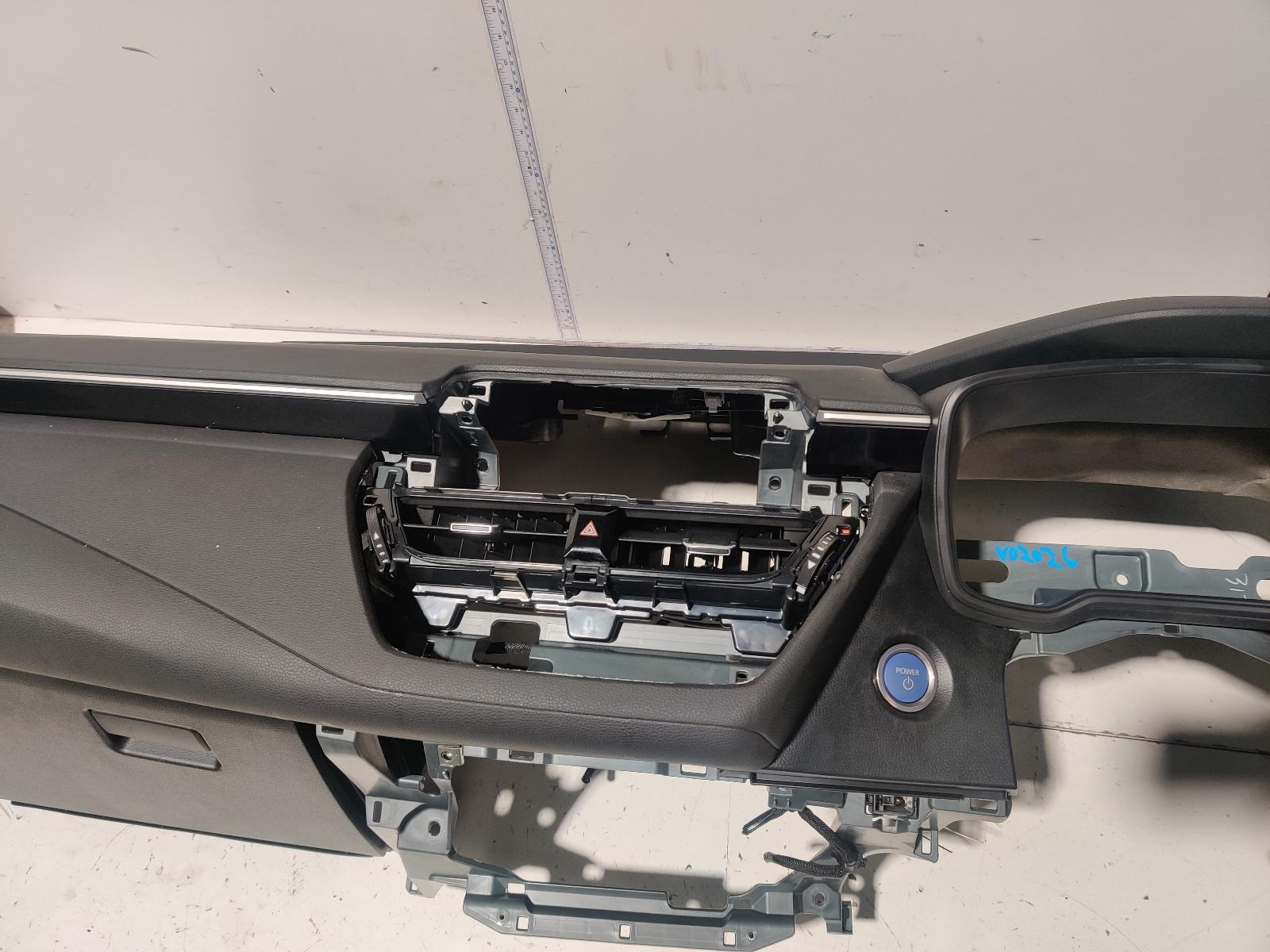 View Auto part Misc Toyota Corolla 2020