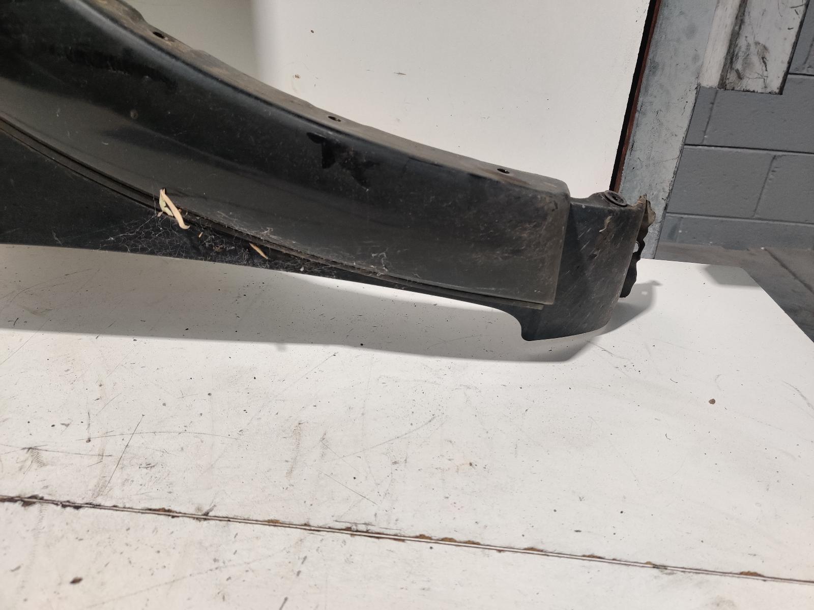 2002 Toyota Rav4 Right Guard View Auto part Right Guard Toyota Rav4 2002
