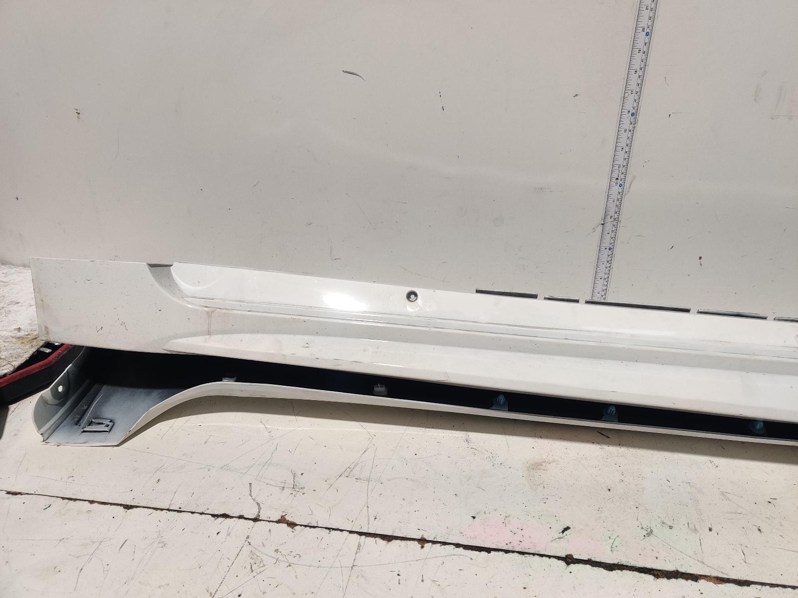 2020 Toyota Corolla Side Step/Skirt View Auto part Side Step/Skirt Toyota Corolla 2020