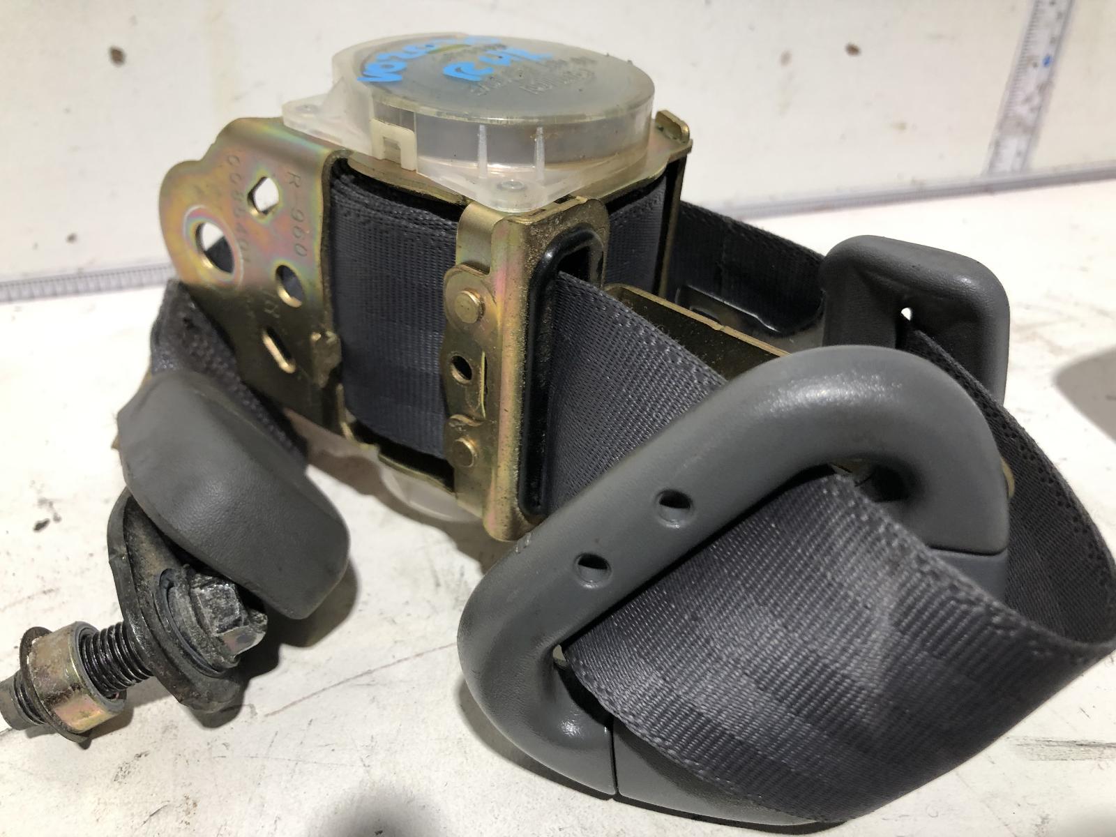 View Auto part Seatbelt/Stalk Toyota Rav4 2002