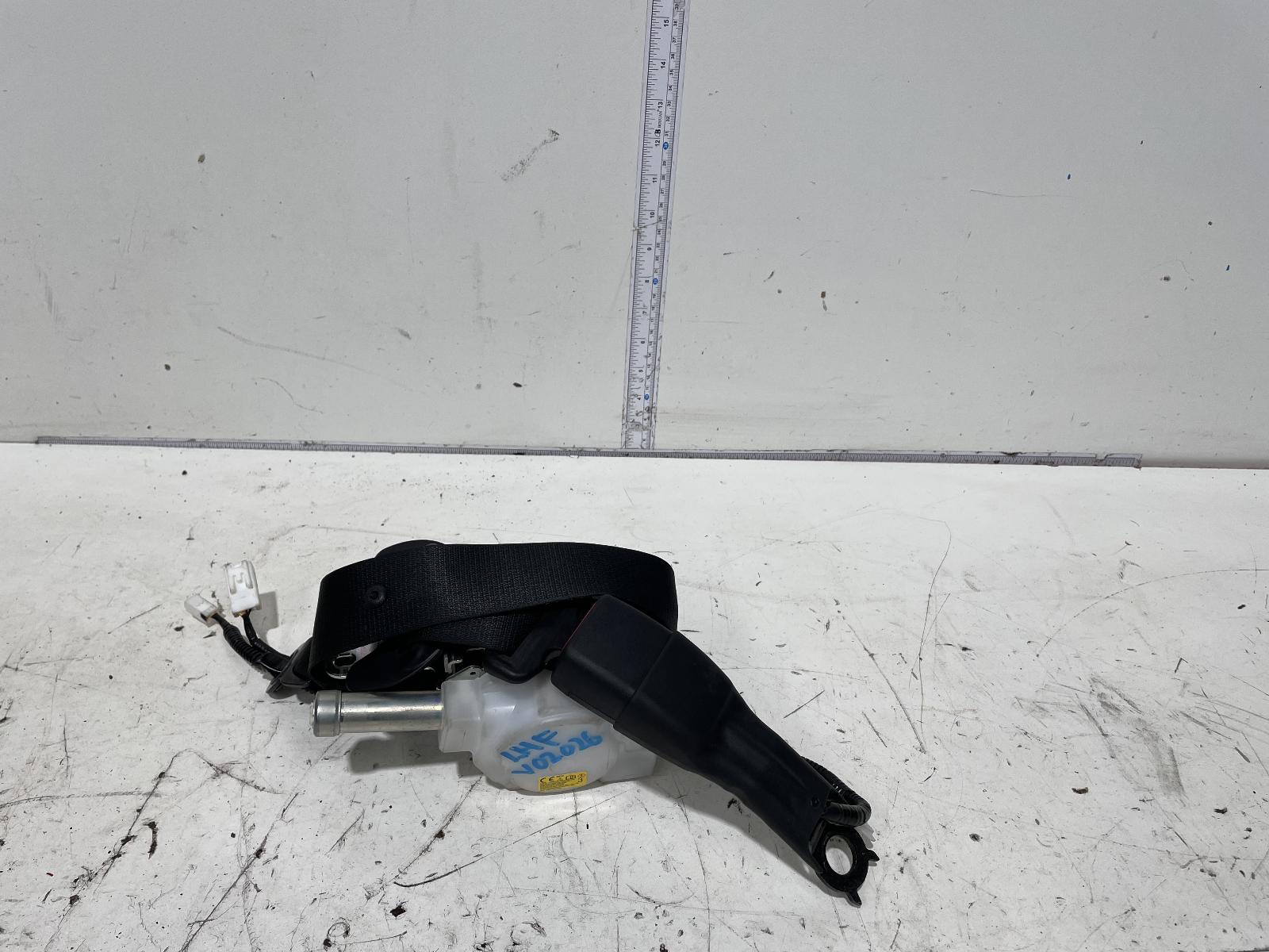 View Auto part Seatbelt/Stalk Toyota Corolla 2020