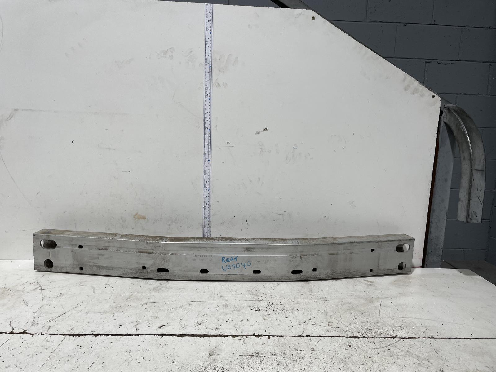 View Auto part R/Bar Bracket/Reinfo Toyota Kluger 2012