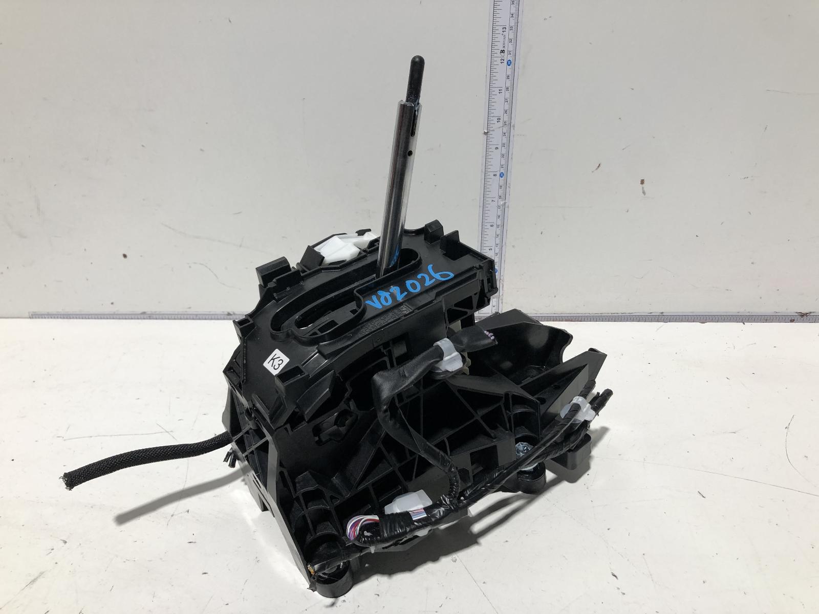 View Auto part Gear Stick/Shifter Toyota Corolla 2020