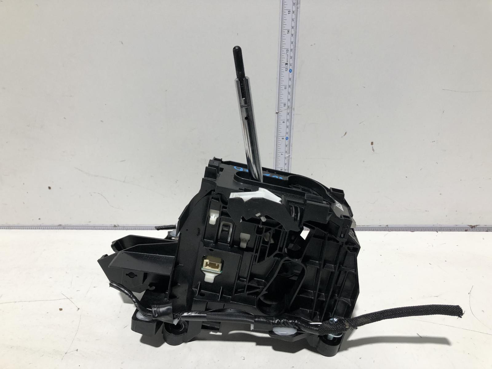 View Auto part Gear Stick/Shifter Toyota Corolla 2020