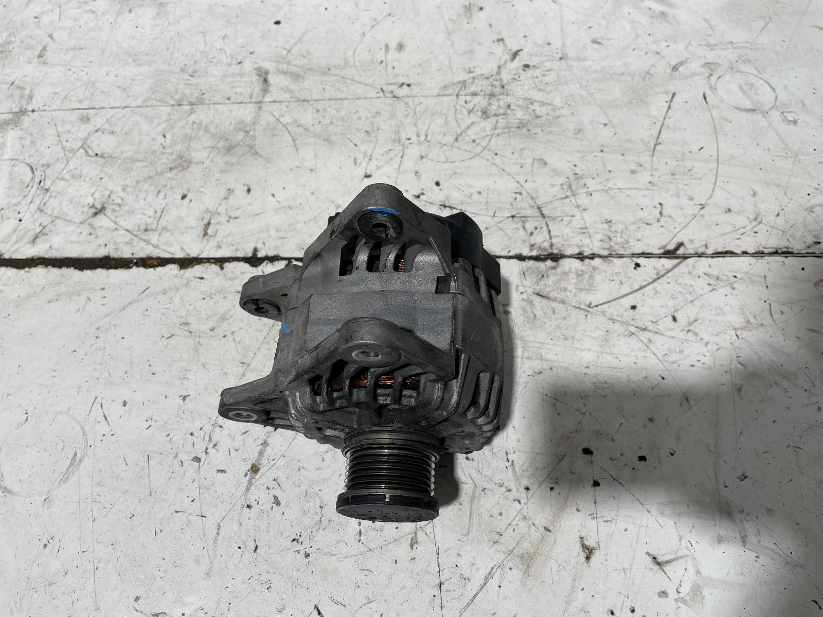 View Auto part Alternator Nissan Pulsar 2013