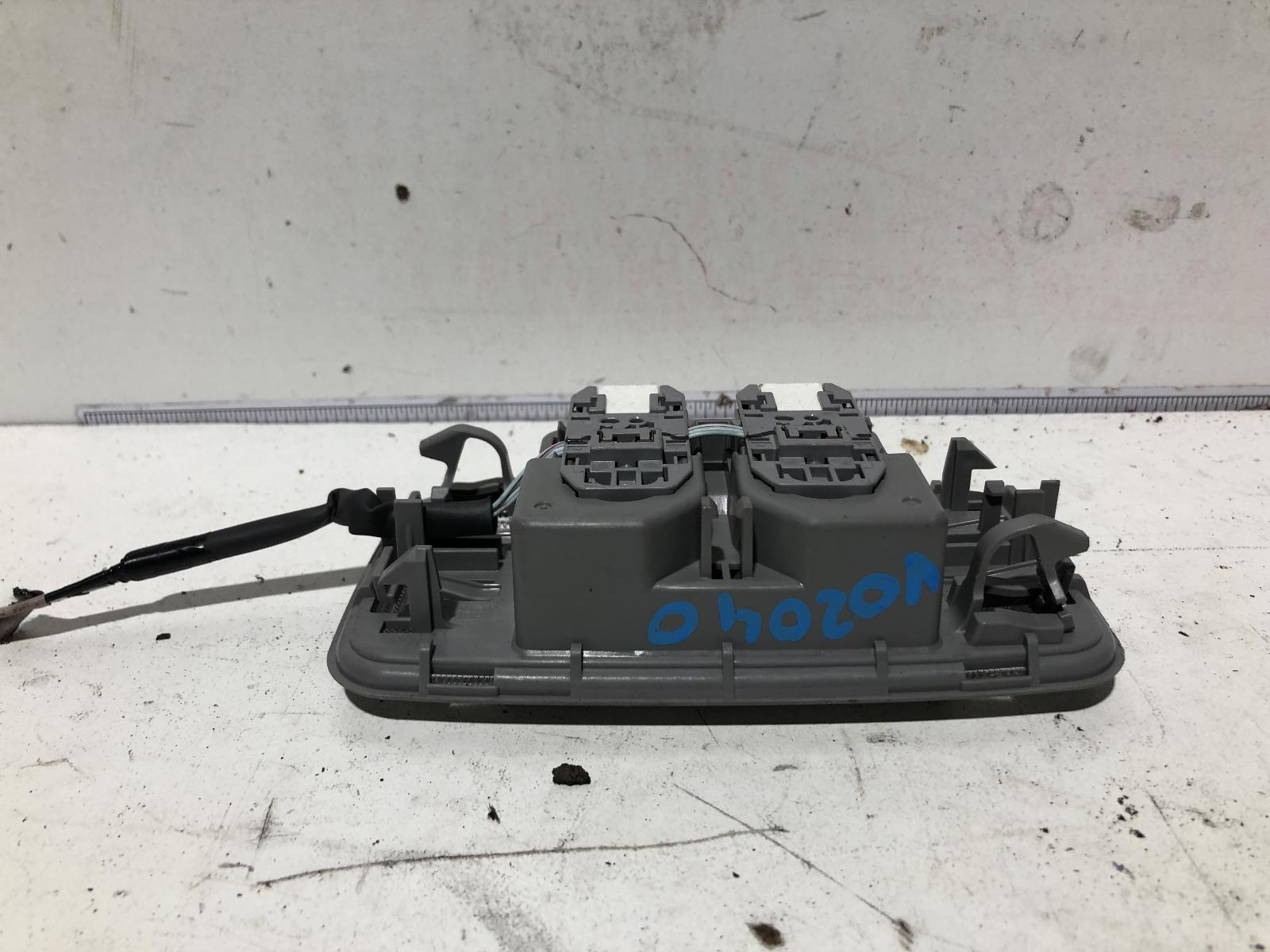 View Auto part Courtesy Light Toyota Kluger 2012