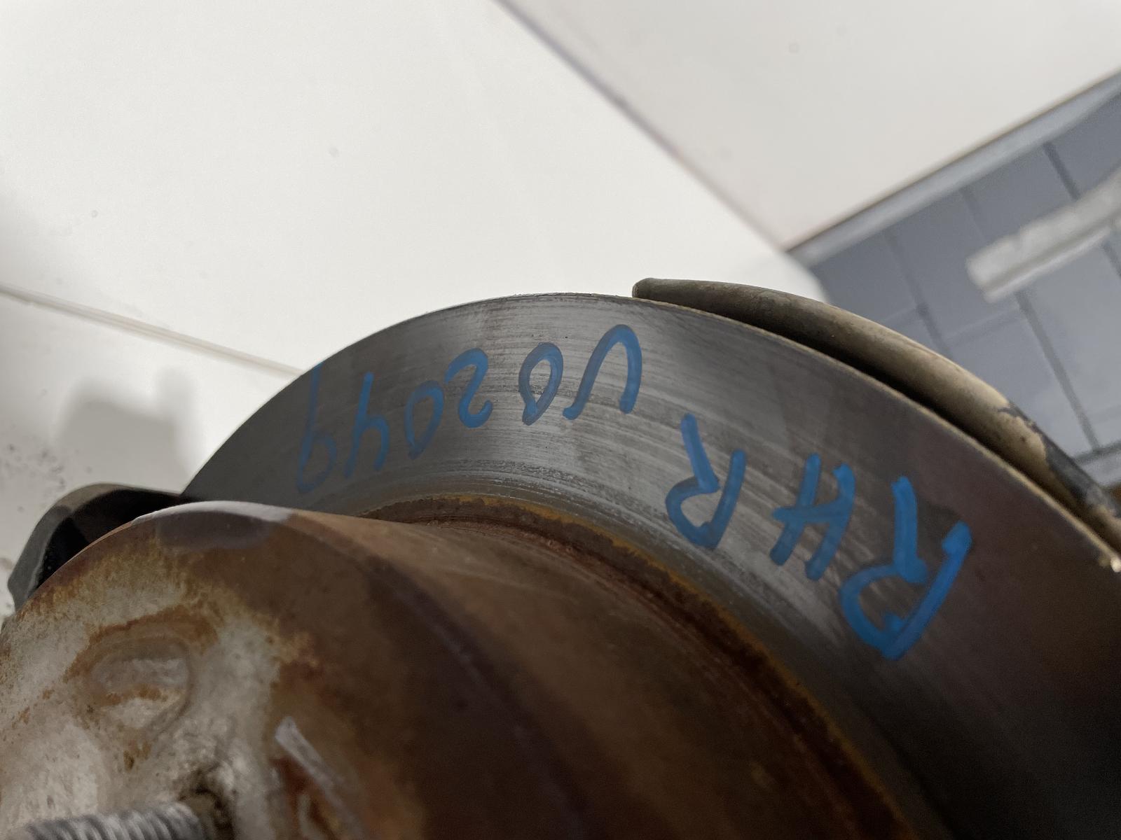 View Auto part Caliper Toyota Corolla 2002