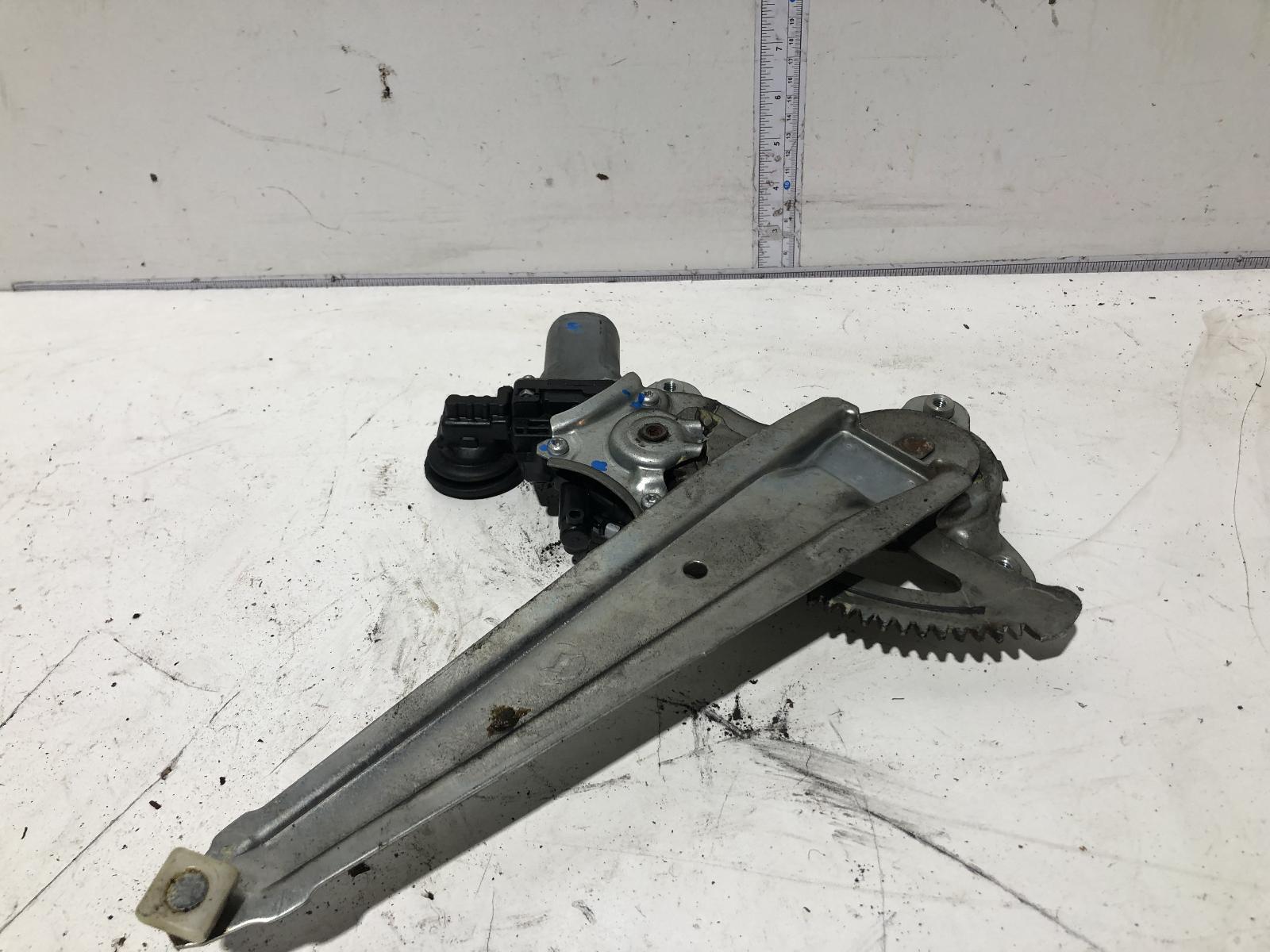 View Auto part Right Rear Wnd Reg/Motor Toyota Camry 2012