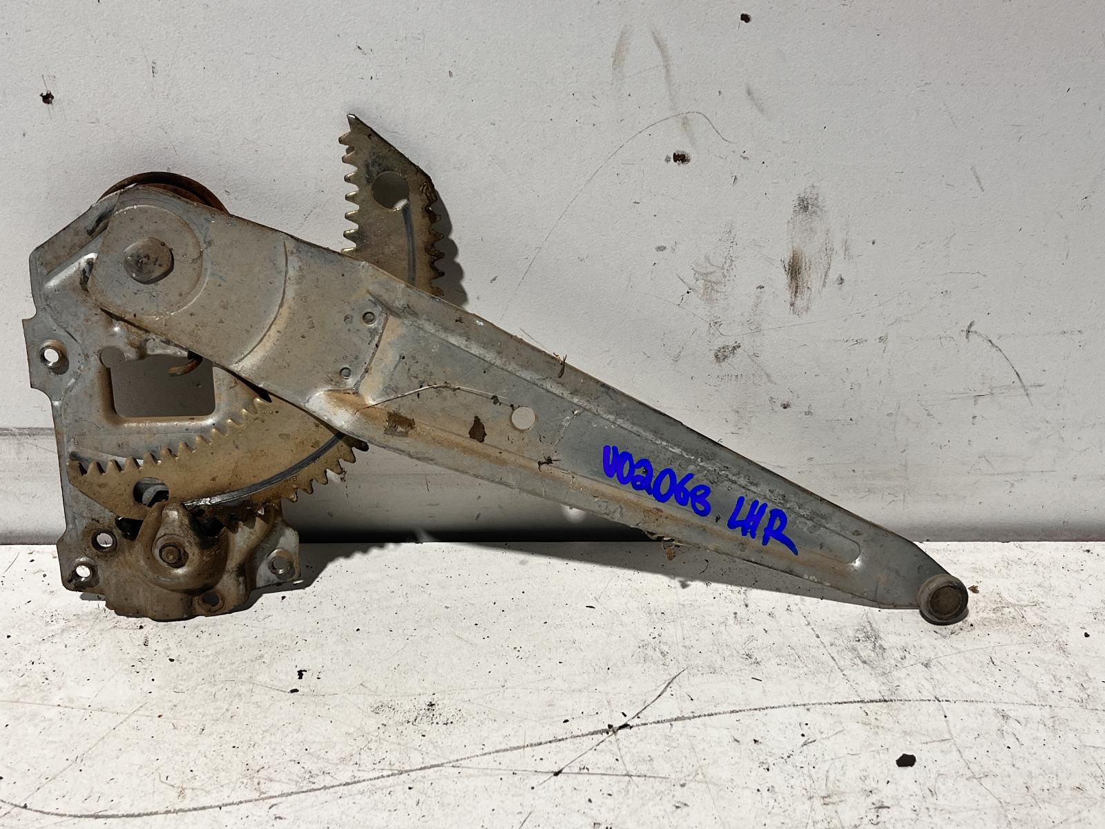 View Auto part Left Rear Wnd Reg/Motor Toyota Corona 1984