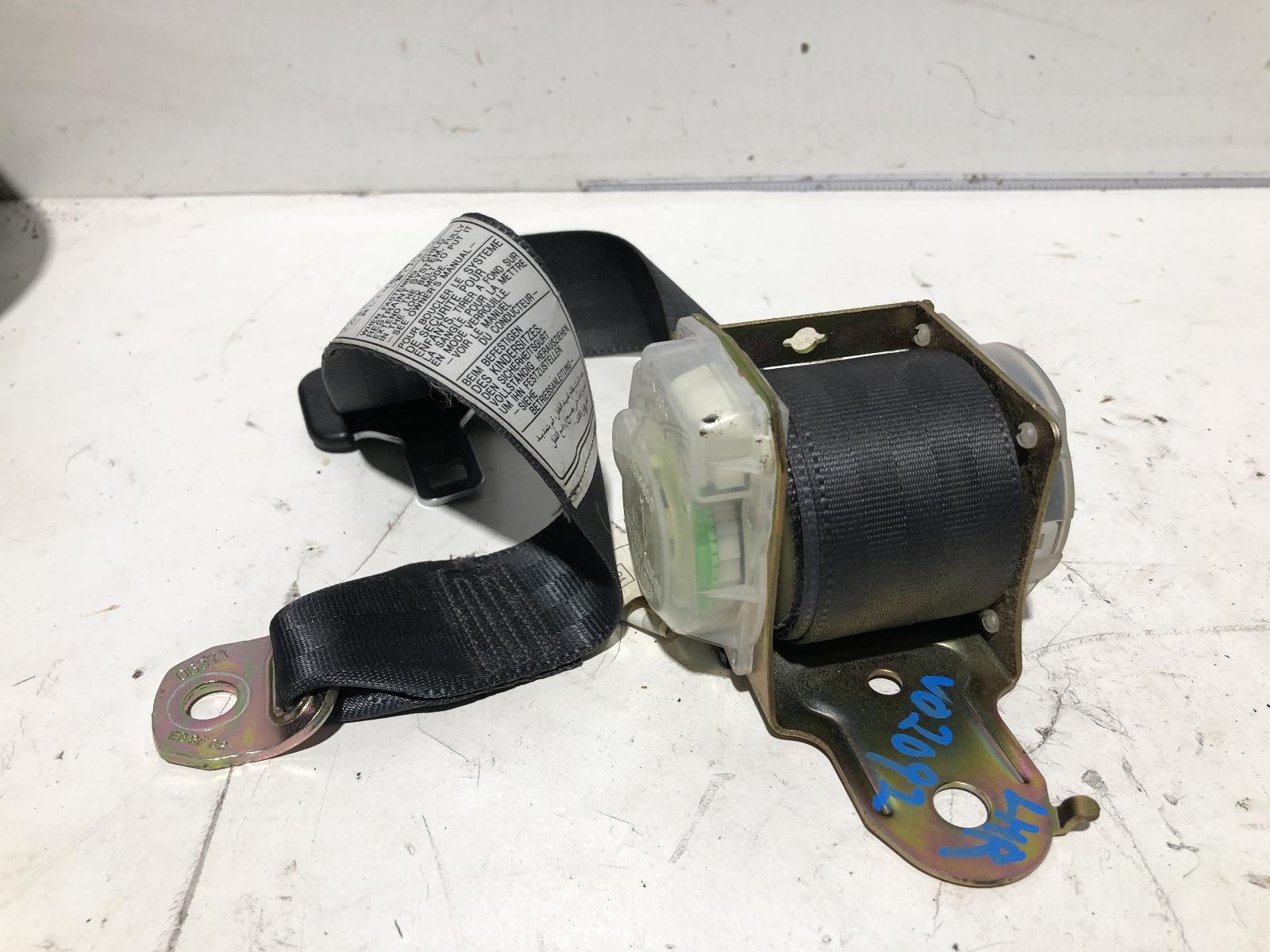 View Auto part Seatbelt/Stalk Lexus Is200/is300 2000