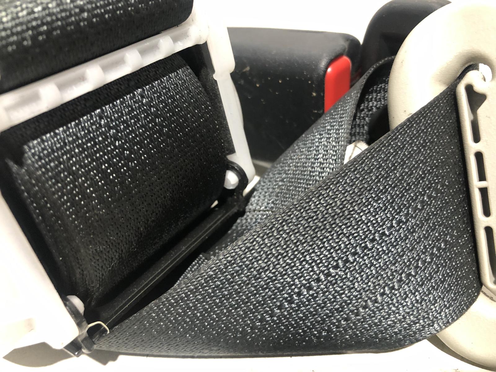 View Auto part Seatbelt/Stalk Toyota Prius 2015