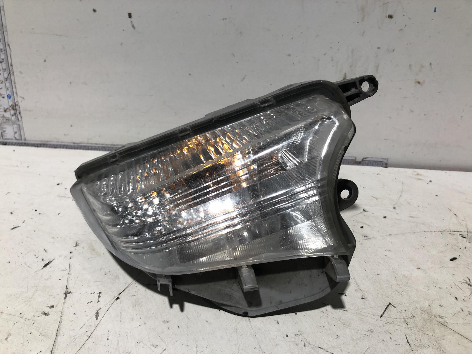 View Auto part Left Indicator/Fog/Side Toyota Prius 2015