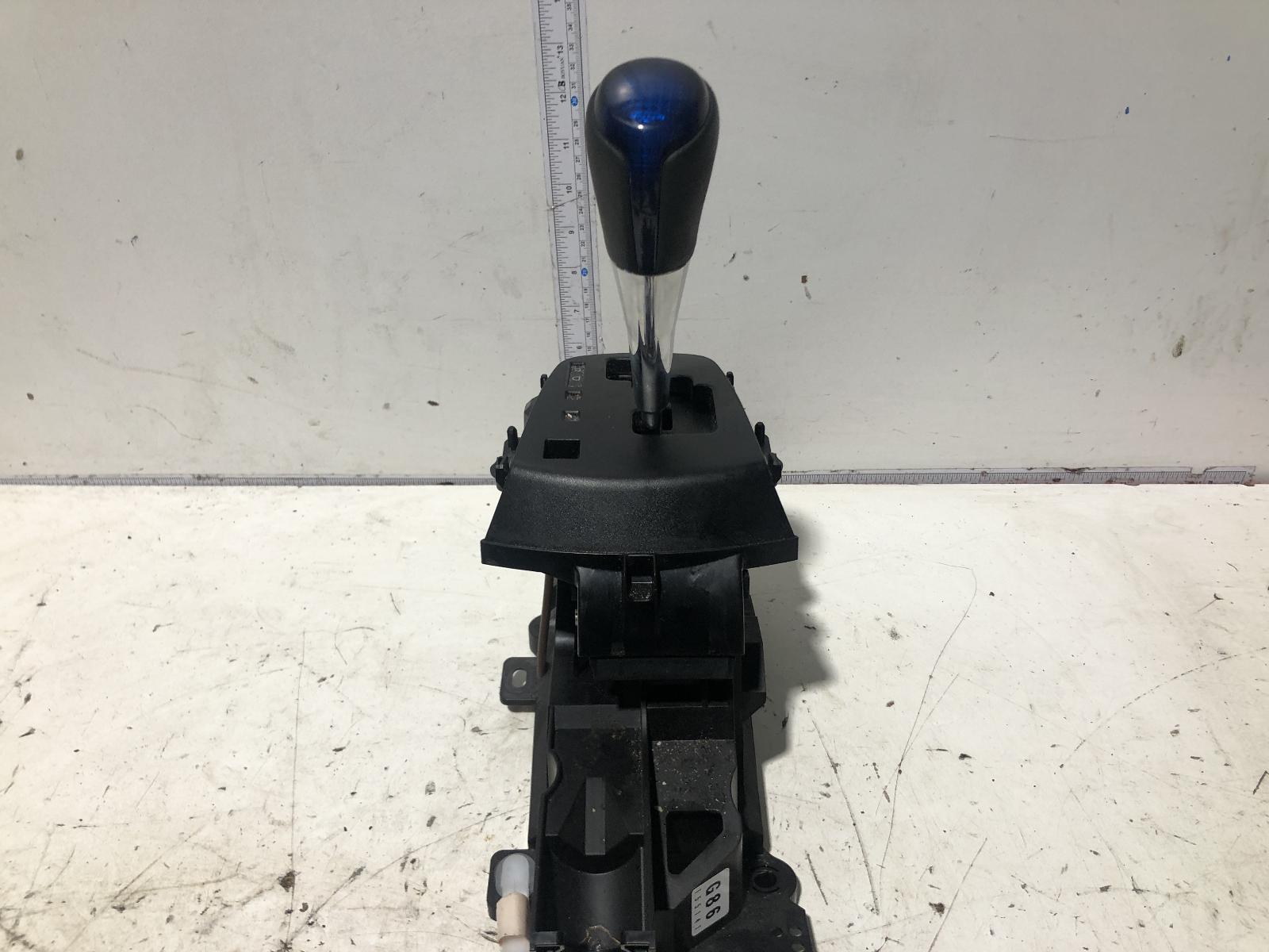 View Auto part Gear Stick/Shifter Toyota Prius 2015
