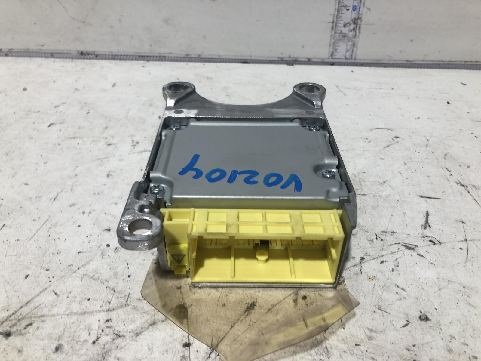 View Auto part Airbag Module/Sensor Toyota Prius 2015