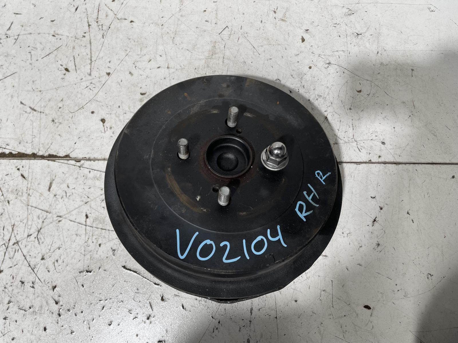 View Auto part Right Rear Hub Assembly Toyota Prius 2015