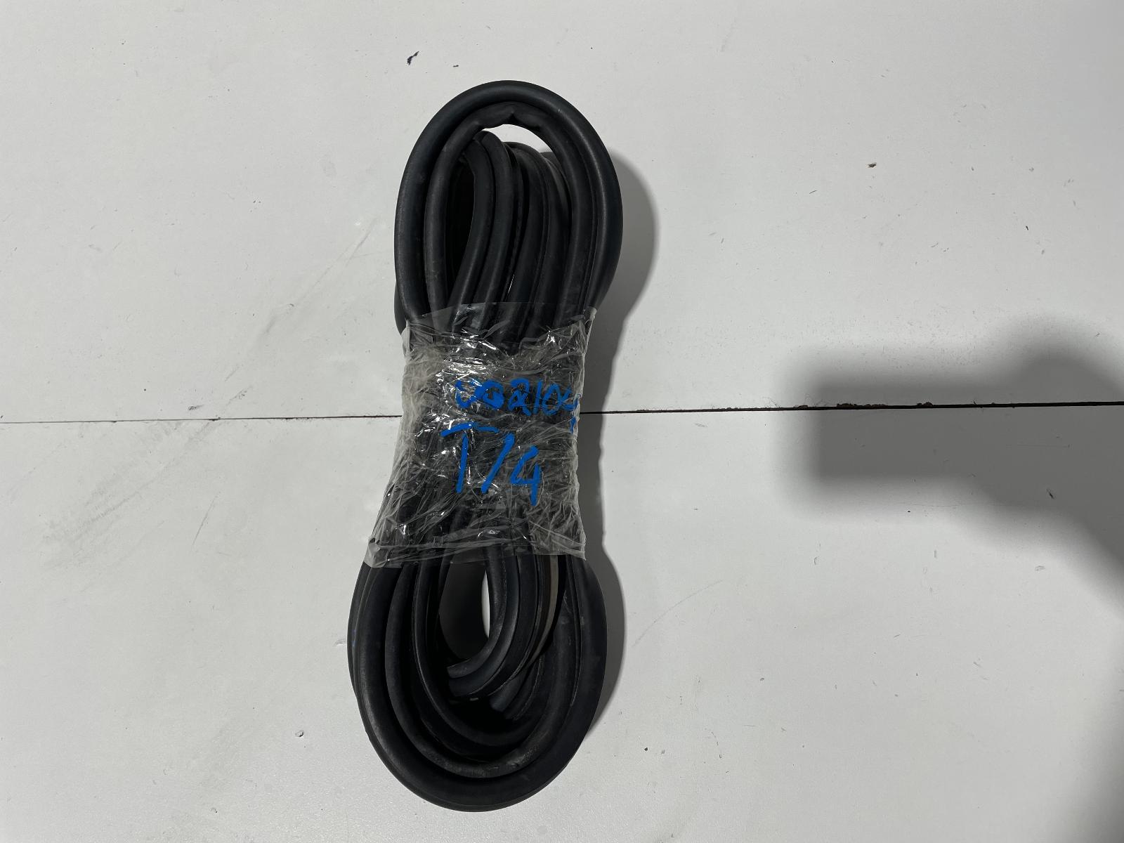 View Auto part Door/Tailgate Seal Toyota Prius 2015