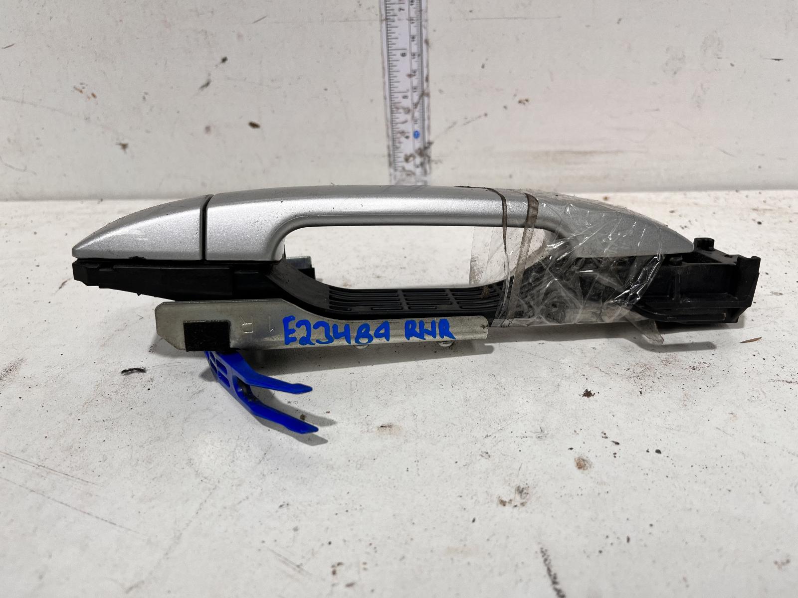 View Auto part Door Handle Subaru Impreza 2010