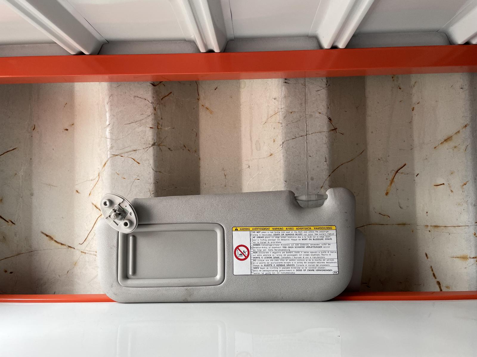 View Auto part Sunvisor Toyota Yaris 2012