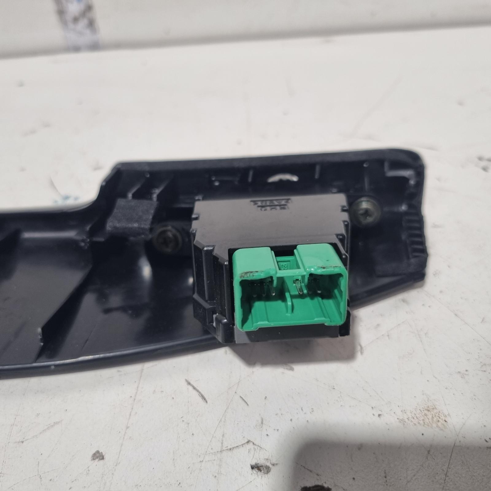 1998 Lexus Ls400 Trim Panel View Auto part Trim Panel Lexus Ls400 1998