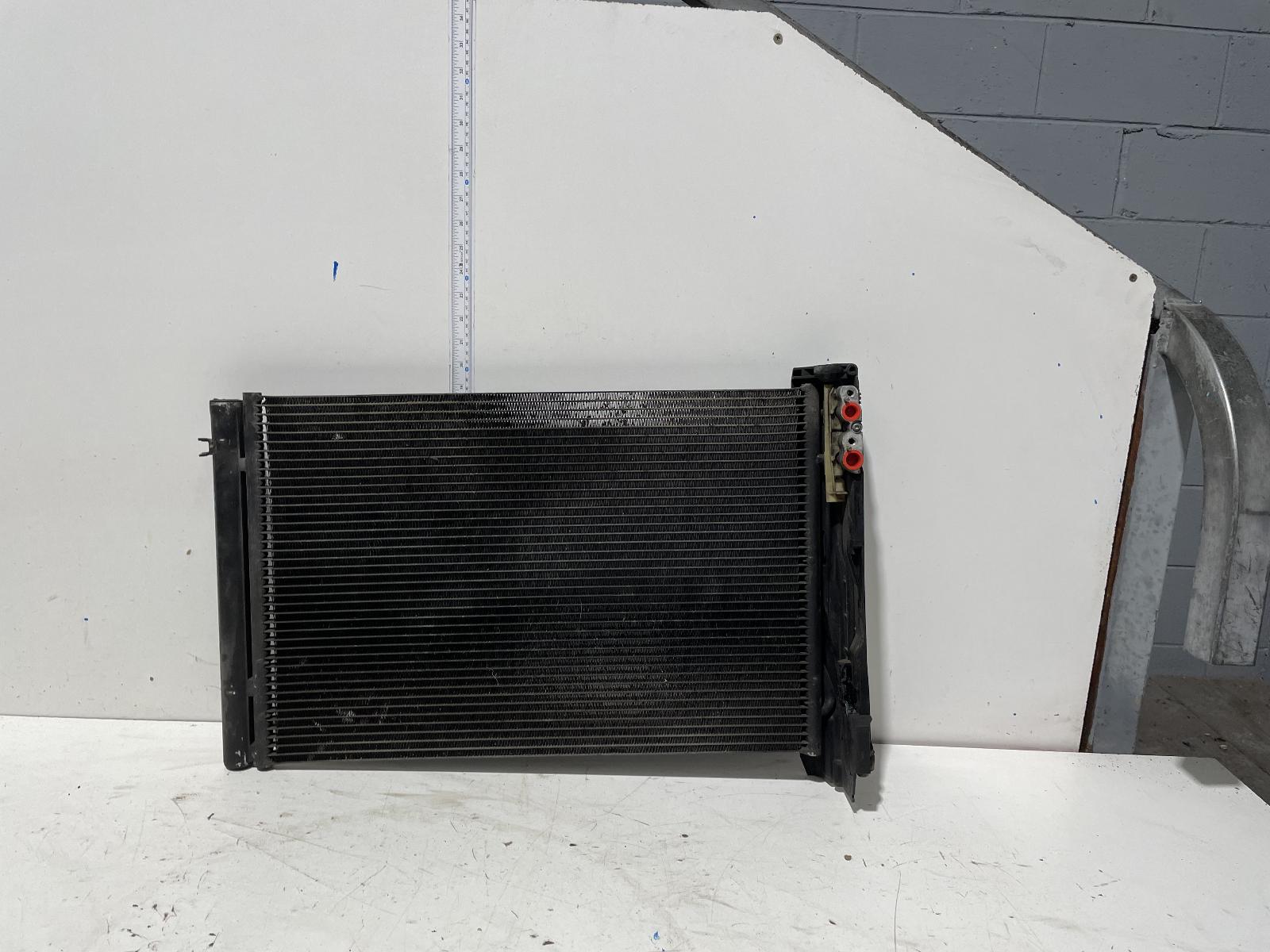 View Auto part A/C Condenser Bmw 3 Series 2005