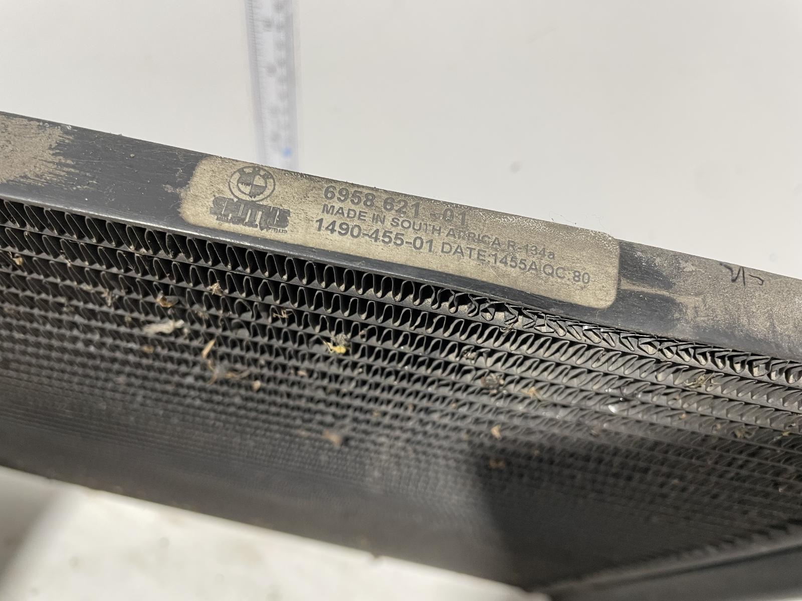 View Auto part A/C Condenser Bmw 3 Series 2005