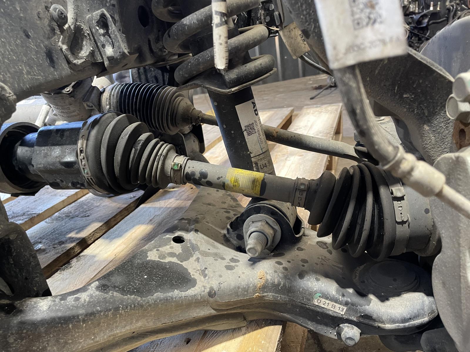 View Auto part Right Driveshaft Ford Everest 2021