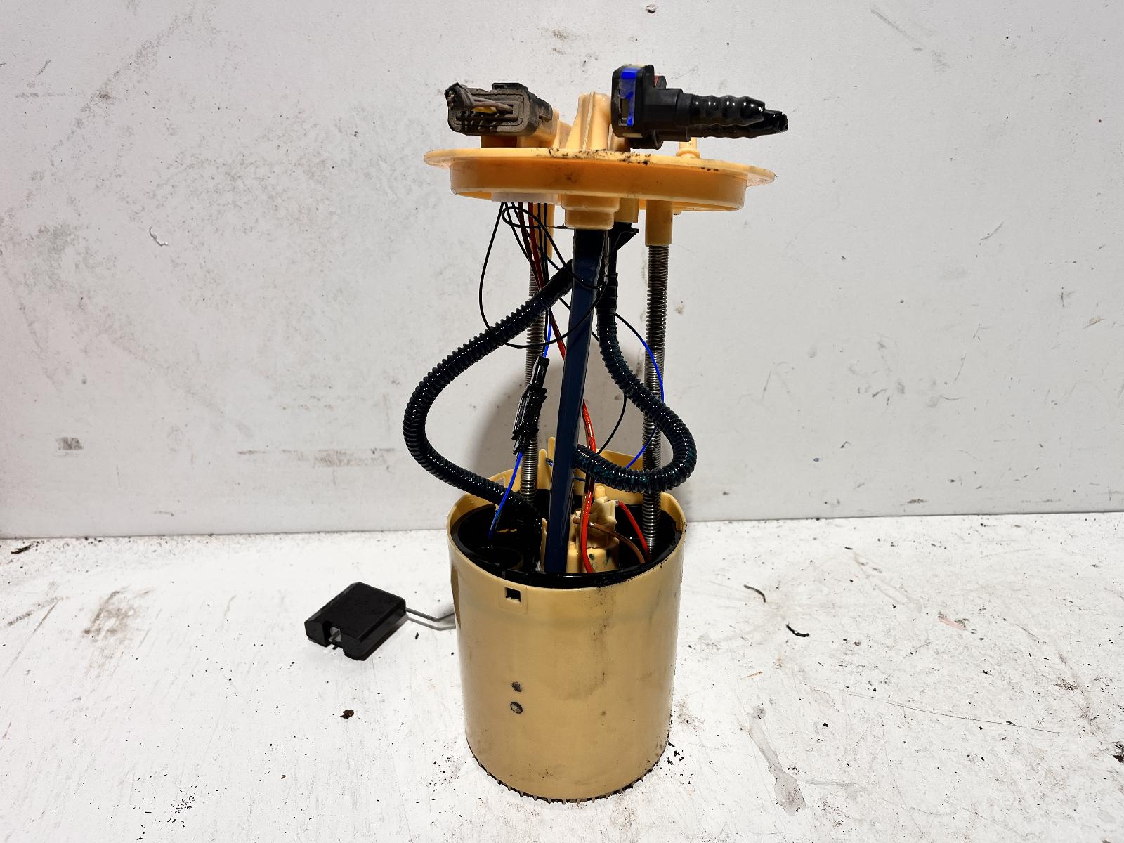 View Auto part Fuel Pump Ford Everest 2021