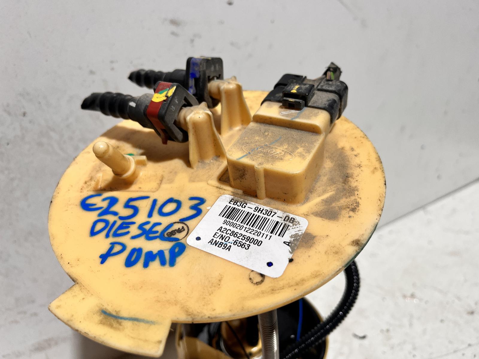 View Auto part Fuel Pump Ford Everest 2021