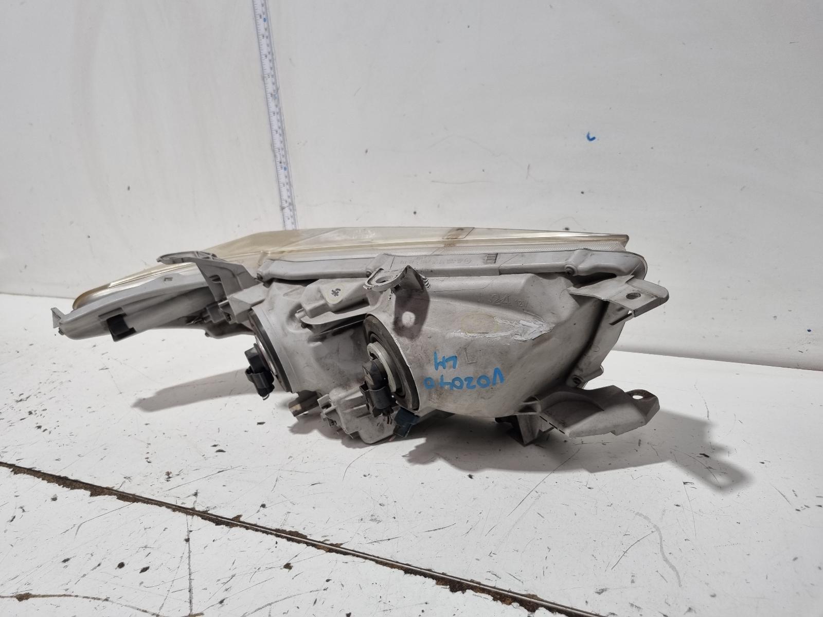 View Auto part Left Headlamp Toyota Kluger 2012