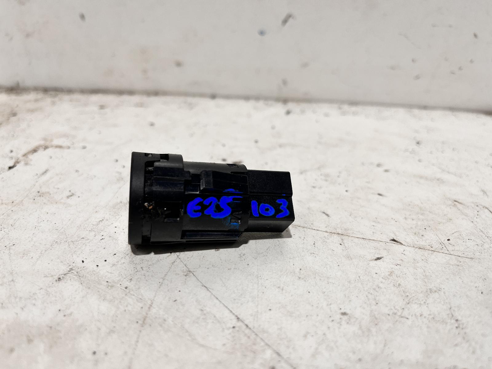 View Auto part Ignition Switch Ford Everest 2021
