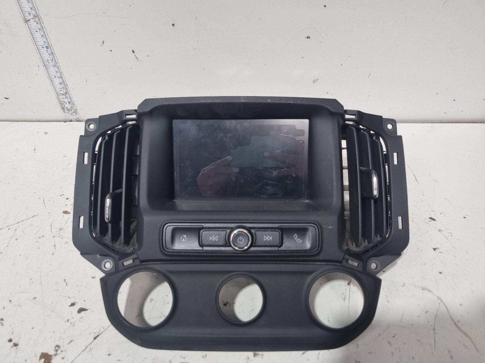 View Auto part Radio/Cd/Dvd/Sat/Tv Holden Colorado 2020