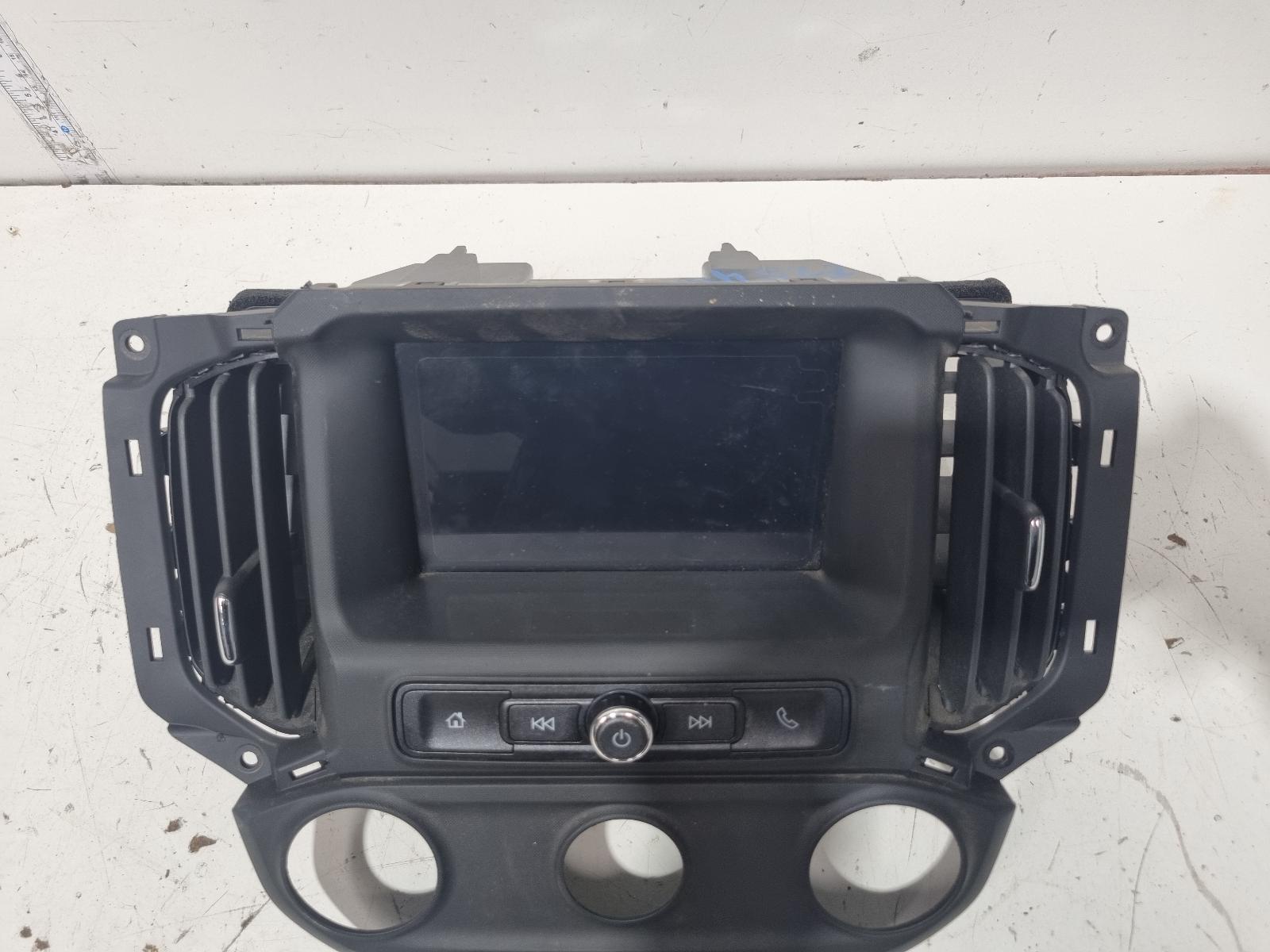 View Auto part Radio/Cd/Dvd/Sat/Tv Holden Colorado 2020